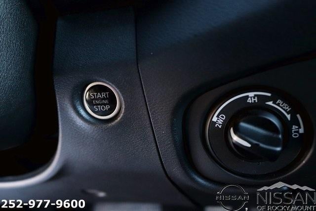 2024 Nissan Frontier Crew Cab 4x4 SV