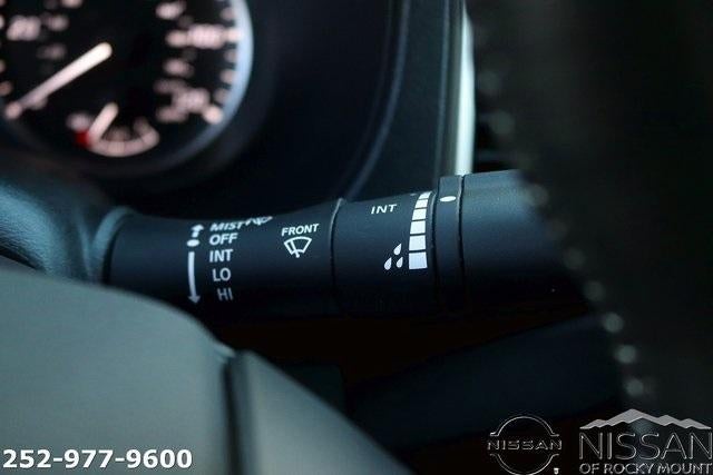 2024 Nissan Frontier Crew Cab 4x4 SV