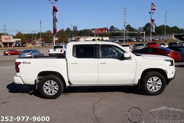 2024 Nissan Frontier Crew Cab 4x4 SV