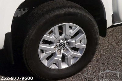 2024 Nissan Frontier Crew Cab 4x4 SV