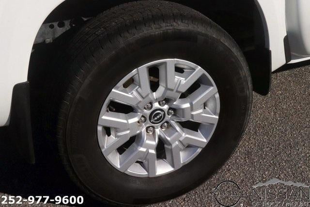 2024 Nissan Frontier Crew Cab 4x4 SV