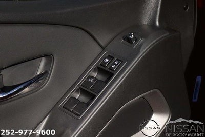 2024 Nissan Frontier Crew Cab 4x4 SV