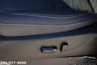 2024 Nissan Frontier Crew Cab 4x4 SV