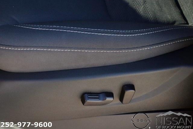 2024 Nissan Frontier Crew Cab 4x4 SV