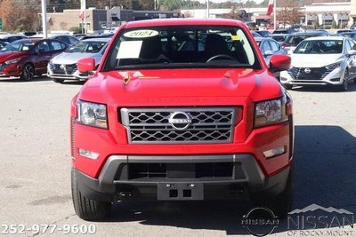 2024 Nissan Frontier Crew Cab 4x4 SV