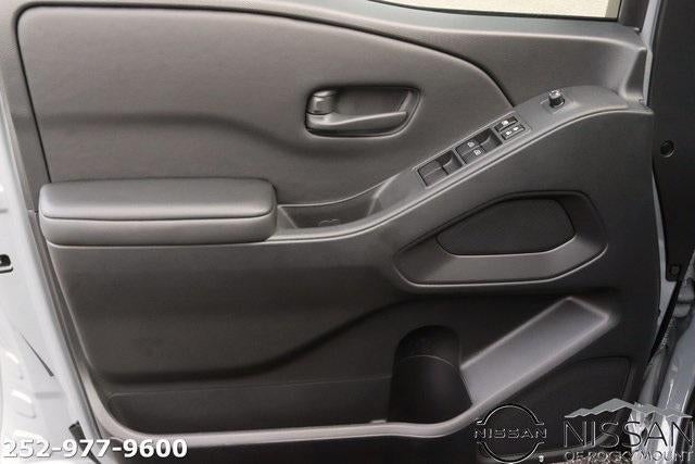 2026 Nissan Frontier Crew Cab 4x4 SV