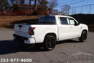 2026 Nissan Frontier Crew Cab 4x4 SV