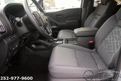 2026 Nissan Frontier Crew Cab 4x4 SV