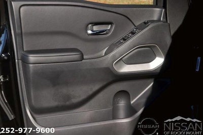 2026 Nissan Frontier Crew Cab 4x4 SV