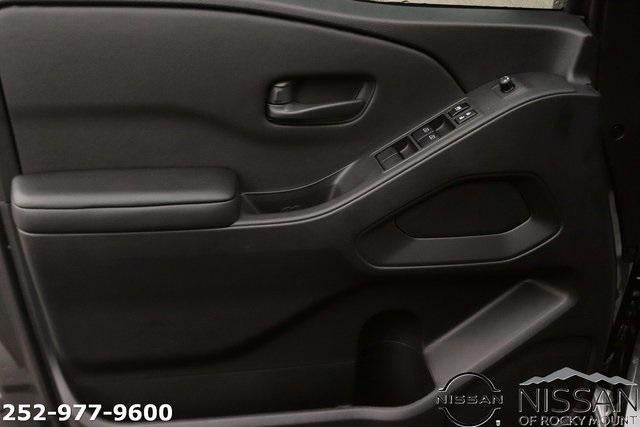 2026 Nissan Frontier Crew Cab 4x4 SV