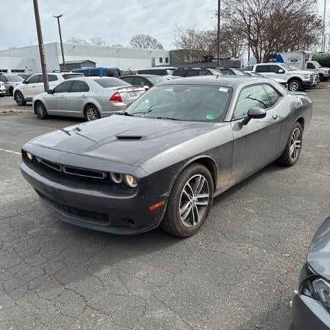 2019 Dodge Challenger SXT AWD