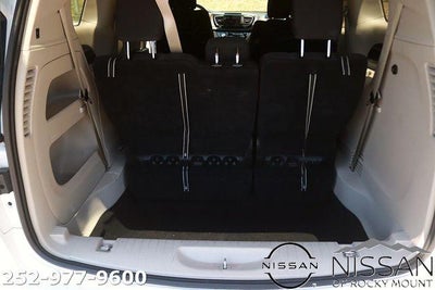 2023 Chrysler Voyager LX FWD
