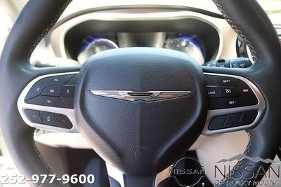 2023 Chrysler Voyager LX FWD