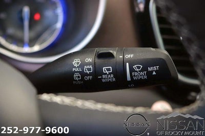 2023 Chrysler Voyager LX FWD