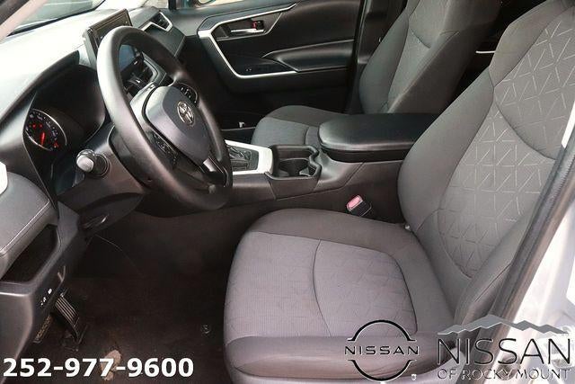 2021 Toyota RAV4 XLE FWD (GS)