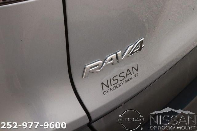 2021 Toyota RAV4 XLE FWD (GS)