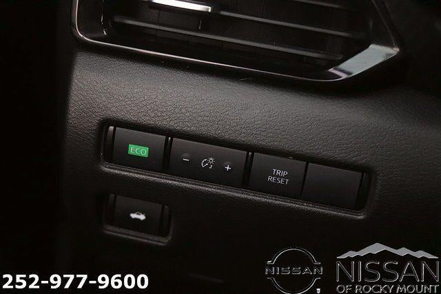 2024 Nissan Sentra SV CVT