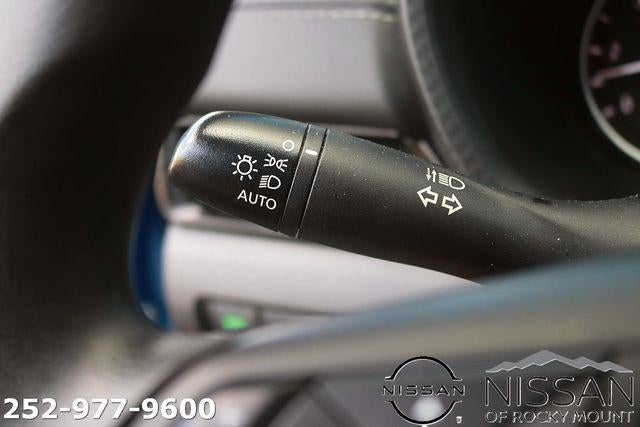 2024 Nissan Sentra SV CVT