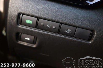 2025 Nissan Sentra SV CVT