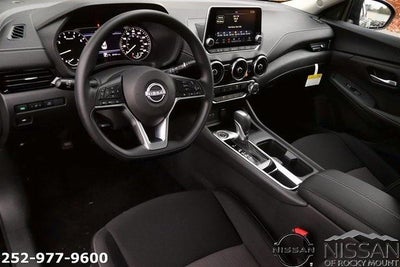 2025 Nissan Sentra SV CVT