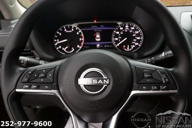 2025 Nissan Sentra SV CVT