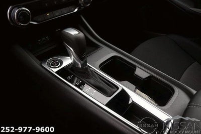 2025 Nissan Sentra SV CVT