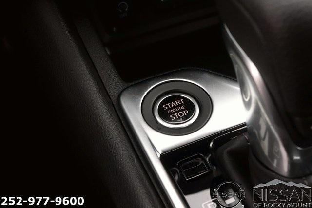 2025 Nissan Sentra SV CVT