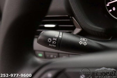 2025 Nissan Sentra SV CVT