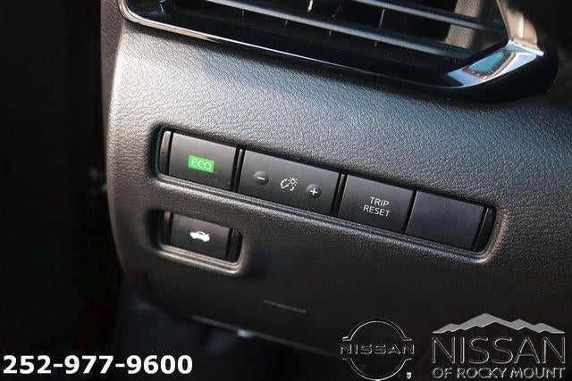 2024 Nissan Sentra SV CVT