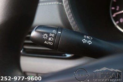 2024 Nissan Sentra SV CVT