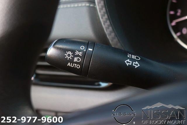 2024 Nissan Sentra SV CVT