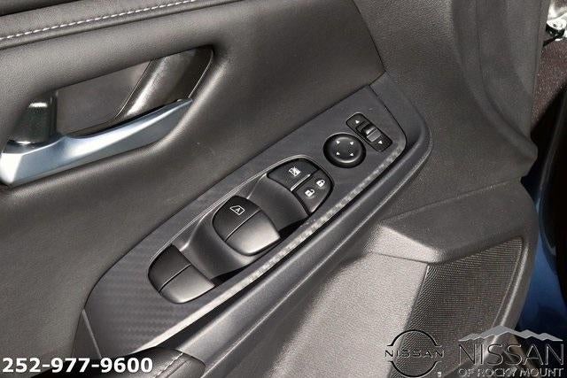 2025 Nissan Sentra SV CVT