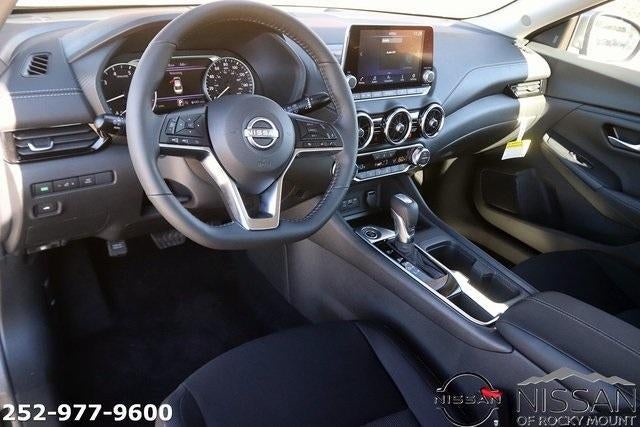 2025 Nissan Sentra SV CVT