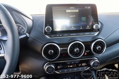 2025 Nissan Sentra SV CVT