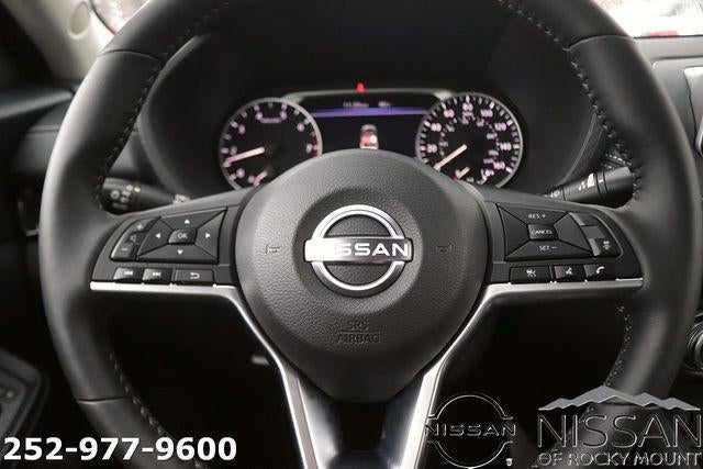 2025 Nissan Sentra SV CVT