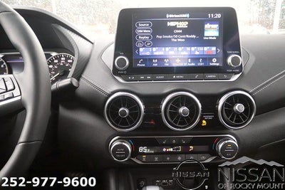 2025 Nissan Sentra SV CVT