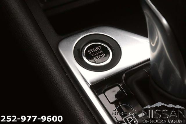 2025 Nissan Sentra SV CVT