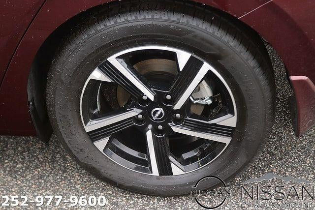 2025 Nissan Sentra SV CVT