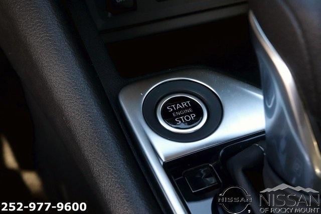 2025 Nissan Sentra SV CVT