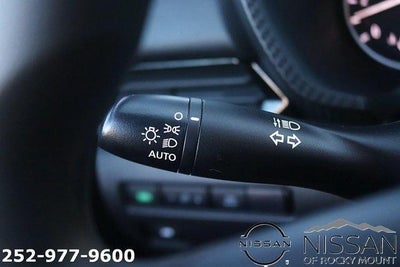 2024 Nissan Sentra SV CVT