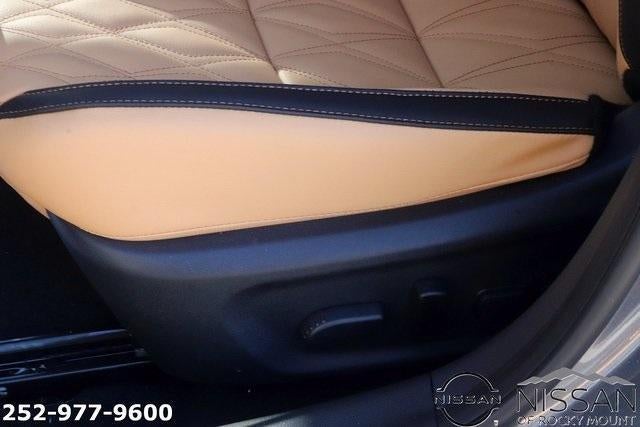 2025 Nissan Sentra SV CVT