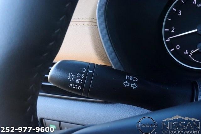 2025 Nissan Sentra SV CVT