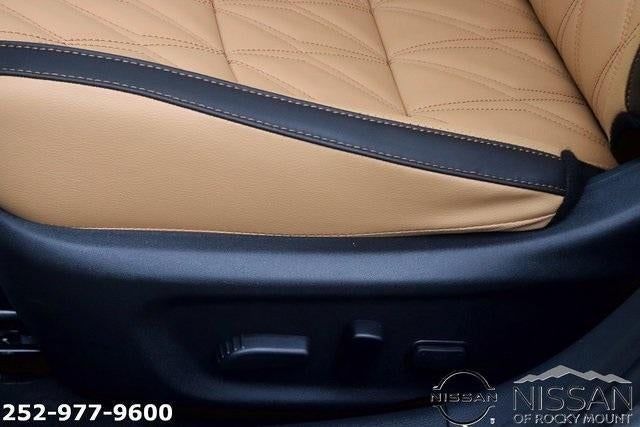 2025 Nissan Sentra SV CVT