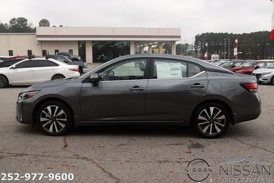 2025 Nissan Sentra SV CVT