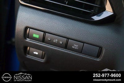 2024 Nissan Sentra SV CVT