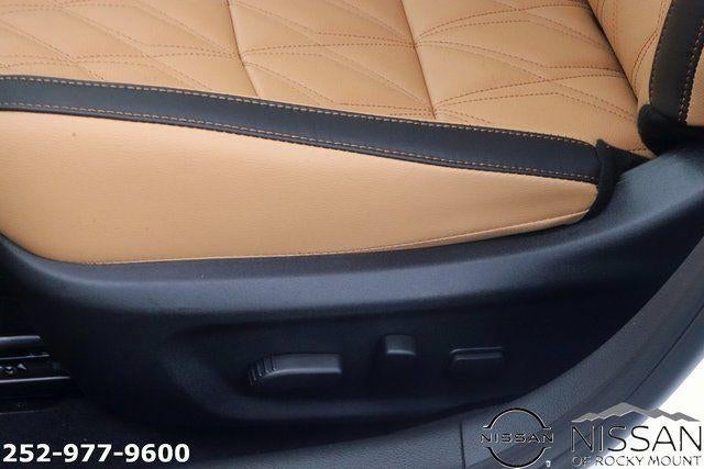 2025 Nissan Sentra SV CVT