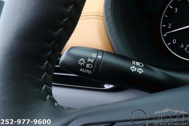 2025 Nissan Sentra SV CVT