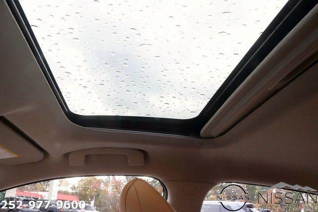 2025 Nissan Sentra SV CVT