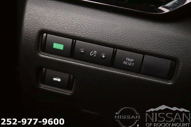 2024 Nissan Sentra SV CVT