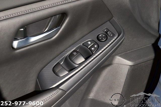 2025 Nissan Sentra SV CVT